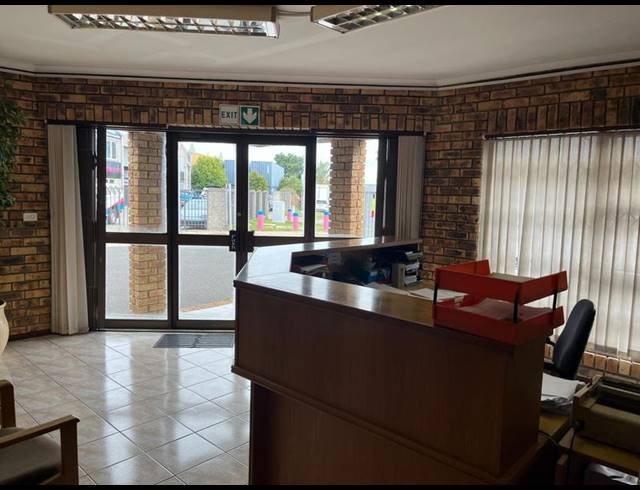 INDUSTRIAL PROPERTY TO RENT IN KILLARNEY GARDENS